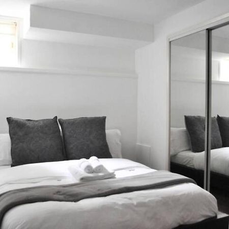 Cozy 1 Bd Suite Centrally Located Норт-Ванкувер Екстер'єр фото