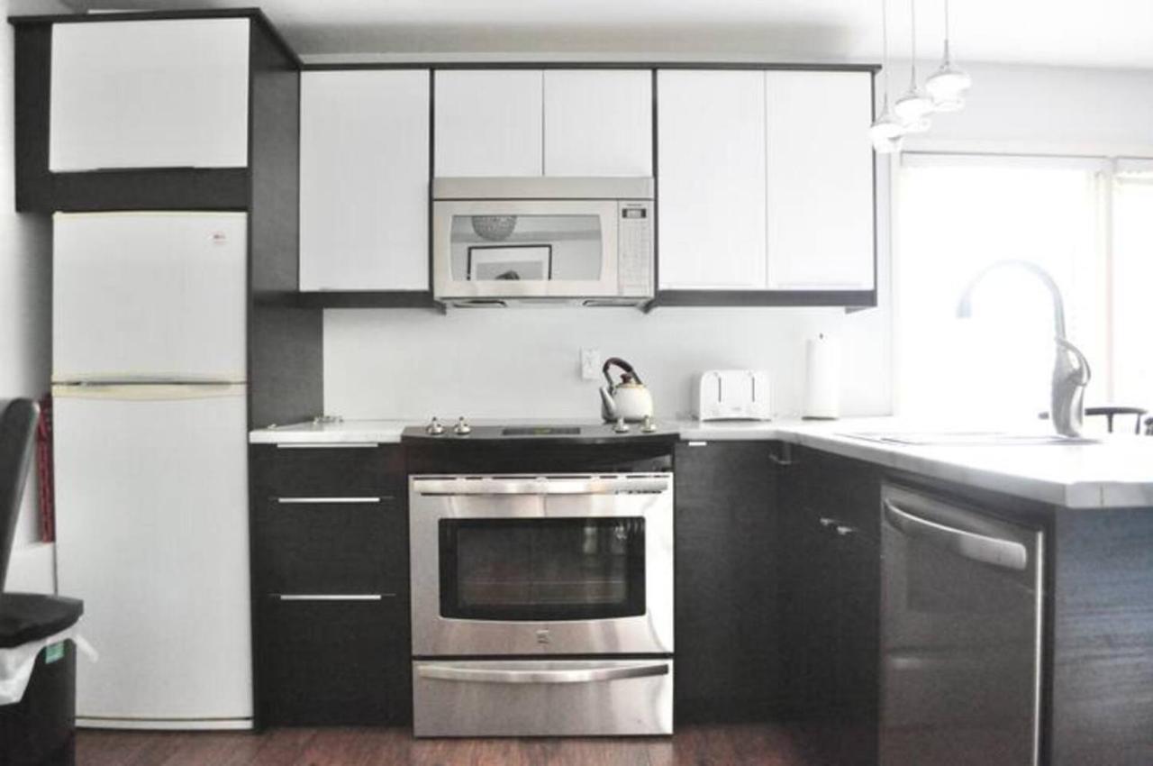 Cozy 1 Bd Suite Centrally Located Норт-Ванкувер Екстер'єр фото