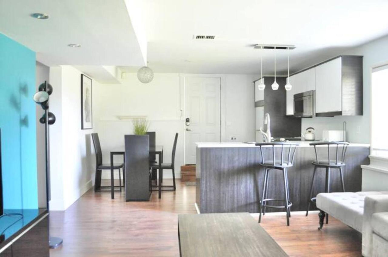 Cozy 1 Bd Suite Centrally Located Норт-Ванкувер Екстер'єр фото